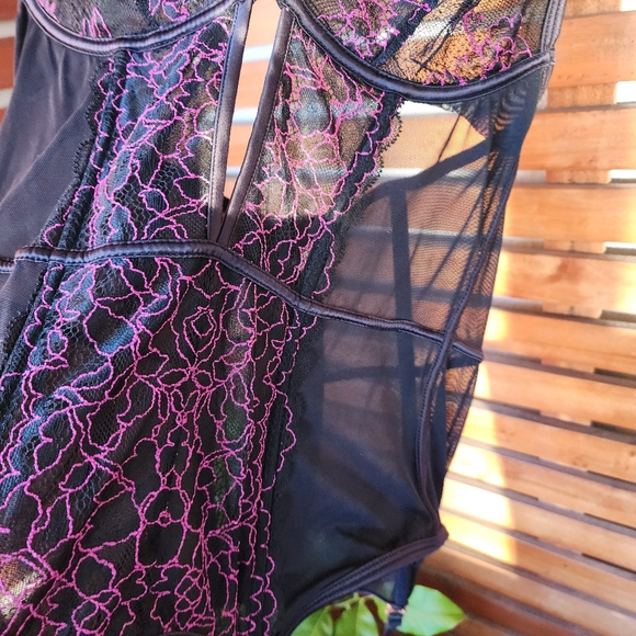 BRAS N THINGS corset bustier garter belt black mesh purple lace size 10 - Picture 9 of 14